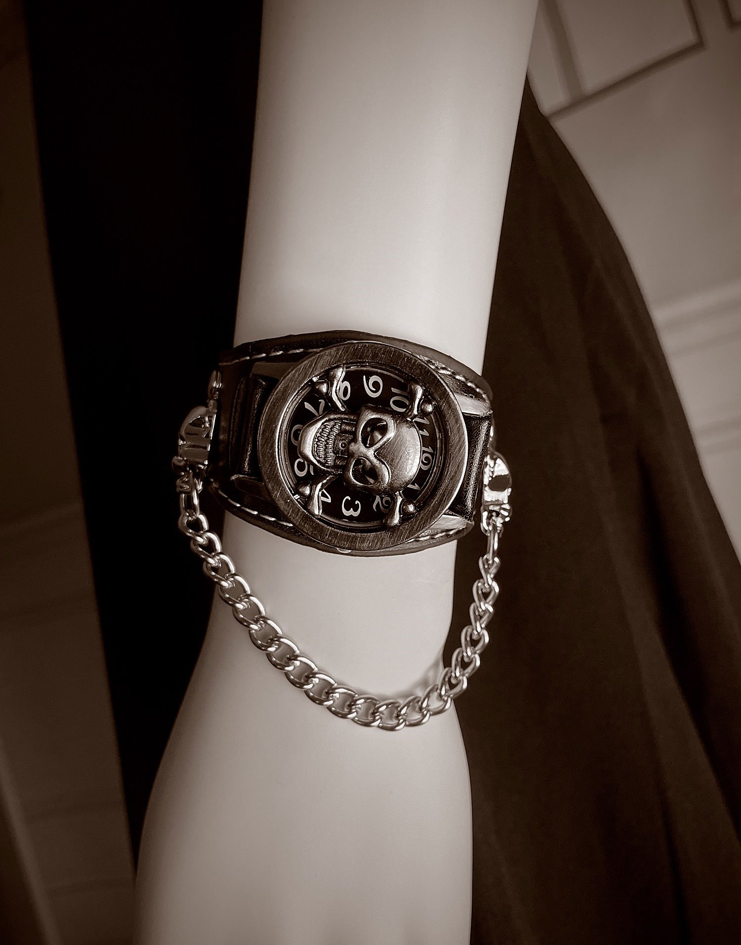 メンズレザーステンレススチールリストウォッチ、チェーンフラッ - Jewelry Type Watches のレビューと価格