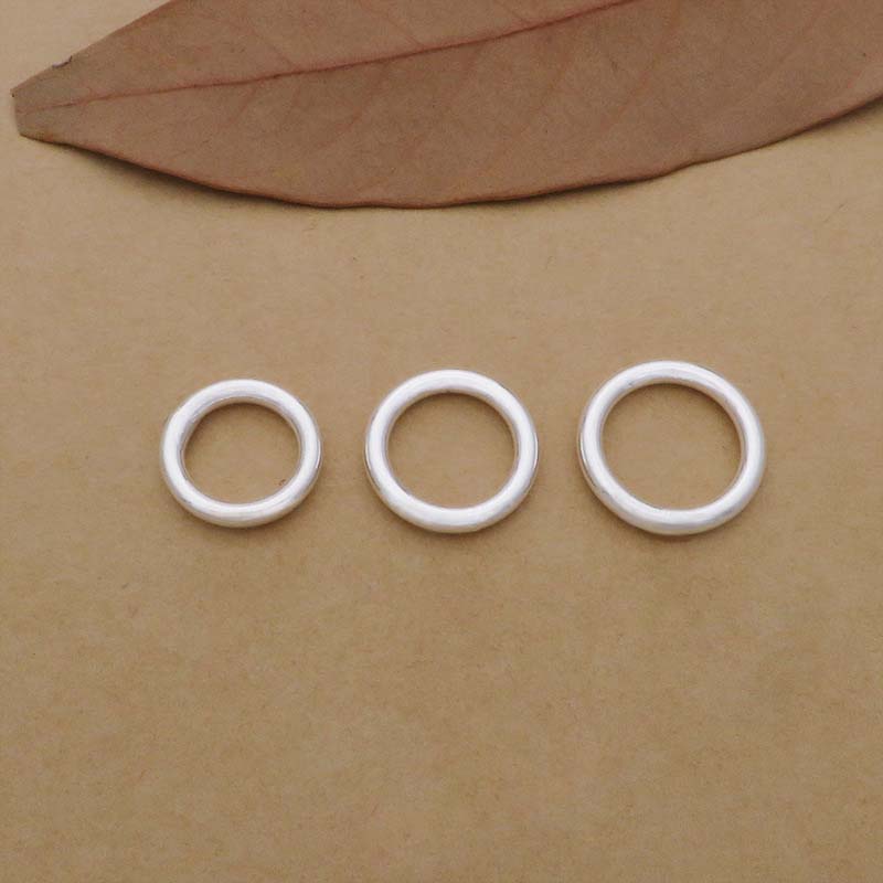 10個入り 本物の純銀925製 クローズドジャンプリング ス - Sterling Silver Ring のレビューと価格