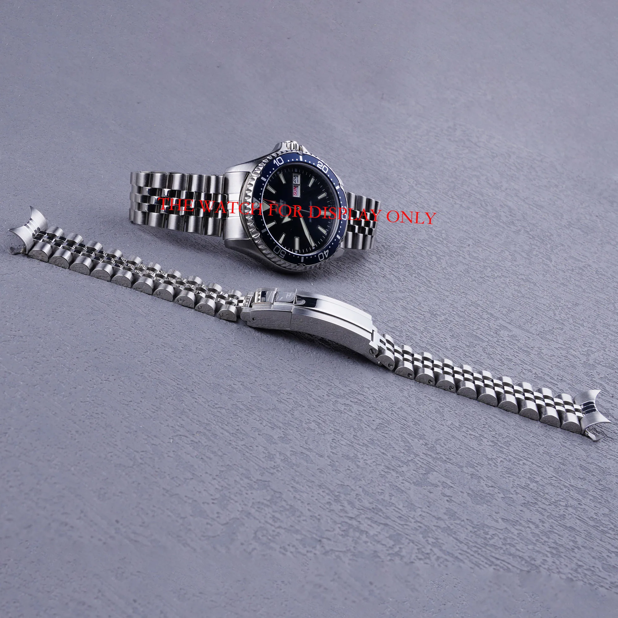 Rolamy 22ミリメートルシルバージュビリーダイヤモンド - Jared Jewelry Watches のレビューと価格